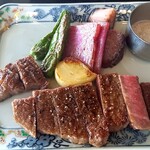 鉄板焼レストラン八景 - お肉アップ