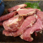 串カツ田中 - 馬肉の燻製