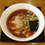 旭川ラーメン 三条軒 - 醤油ラーメン（670円）