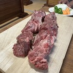 ダ・ロープ亭 - 違う角度より、サガリ肉1.2kgと野菜焼き
