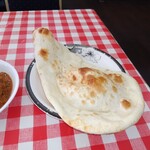 U-KHAN - ナン１枚目