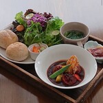 山くじらカフェ - 今週のランチ¥1350 ◆お店Instagramより引用