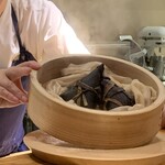 花小町 - 鮎の鬼の手こぶし、玉蜀黍と鮎の魚醤