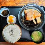 味処 まるたか - めかじき煮付け定食