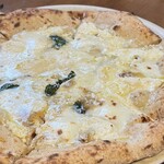 ナポリピッツア研究所イルフォルノドーロ - 