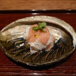 京味 もと井 - すいかそーめんに鱧、梅肉ソースかけ