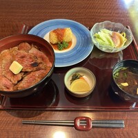 赤坂 津つ井 総本店 - 