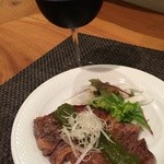 たらく うめ銀 - 牛ステーキとワイン