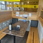 ラーメンときどき酒場 雷田 - 内観写真: