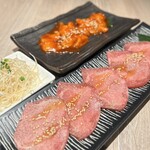 和牛焼肉 一期一縁 - ▶︎ ネギタン塩　¥1,600
            ▶︎ ミノタレ　¥880