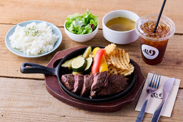 CRAFT BEER DINING &9 - Nihon Odori/Cafe | Tabelog