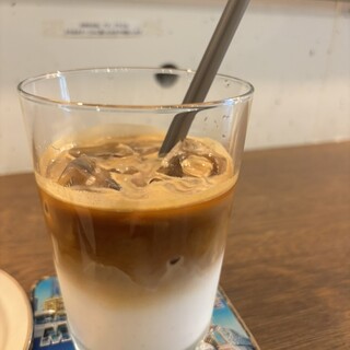 ESKY COFFEE By Izzy's Cafe_1