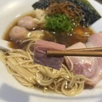 Ramen Break Beats - モチモチとした弾力と肉の旨みに驚かされるサイコロチャーシュー