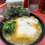 ラーメン 杉田家 本店 - 