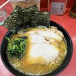 ラーメン 杉田家 本店 - 