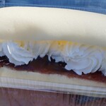 焼きたてコッペ製パン - あんホイップ