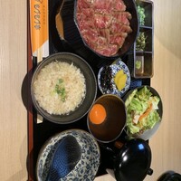 炭火和牛焼肉もうもう亭 広小路店 - 