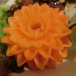 ゆるり 中華食堂 癒食同源 - 飾り人参。