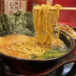 豚骨醤油ラーメン 王道家 柏店 - 