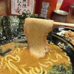 豚骨醤油ラーメン 王道家 - 