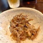 うずら家 - お通し（きのこのそば味噌和え）