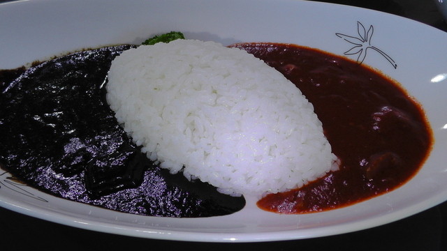 山ねこ &ndash; 会津柳津の隠れ家カフェでゆっくりくつろぐ