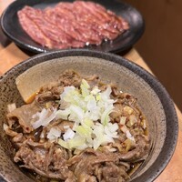 ホルモン焼肉 富や 栄店 - 