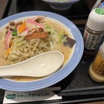 リンガーハット - 料理写真:野菜たっぷりちゃんぽん