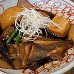 五穀 - 本日の煮魚定食