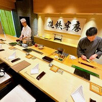 鮨 こう介 - 内観　カウンター