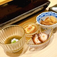鮨 こう介 - 前菜3種＋ガリ2種
