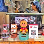 五反田 信濃屋 - 外観(カウンターの置物)