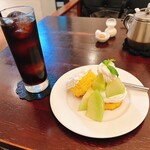 パルファン - アイスコーヒーとケーキ