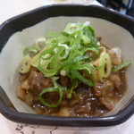 串カツ田中 - 名物「牛すじ土手」