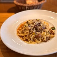 Le Comptoir de シャンパン食堂 - 今週のパスタランチ(1,200円)
                    薩摩茶美豚と赤茄子ボロネーゼ
                    前菜･バゲット付き