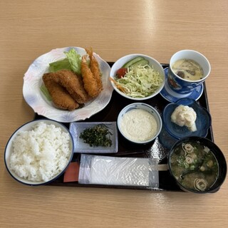 ルポール粟島_0