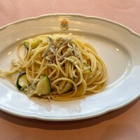 La Terrazza SABATINI - パスタ　ズッキーニとシラスのペペロンチーノ