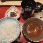 界 秋保 - 炊きもの　牛タン柔らか食事　白米、留め椀、香の物