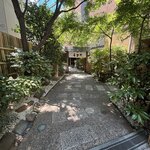 310397904 - 
