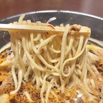 都来 - 焦がしマー油の担担麺 麺リフト♪