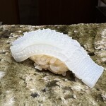 鮨 一 - ヤリイカ(塩・スダチ)【握り】