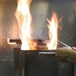 おかげさま - 藁焼き中