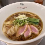 黄金の塩らぁ麺 ドゥエ イタリアン - 