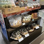 津銘菓 - 店内
