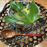 佳肴岡もと - 葉っぱの名前忘れた