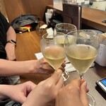 ワインスタンド しゃぶちん - 