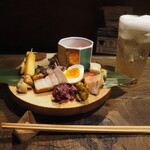 煙 燻製バル トリベーネ - 燻製盛り合わせ ＆ ジャックダニエルハイボール