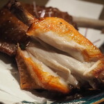 煙 燻製バル トリベーネ - 手羽中の一夜干し唐揚げ