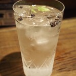 煙 燻製バル トリベーネ - 燻製ジントニック