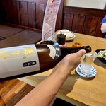 ニシガハチ - 磯自慢本醸造（¥660税込）
      全国的に有名な焼津の磯自慢はMさんのオーダー♪